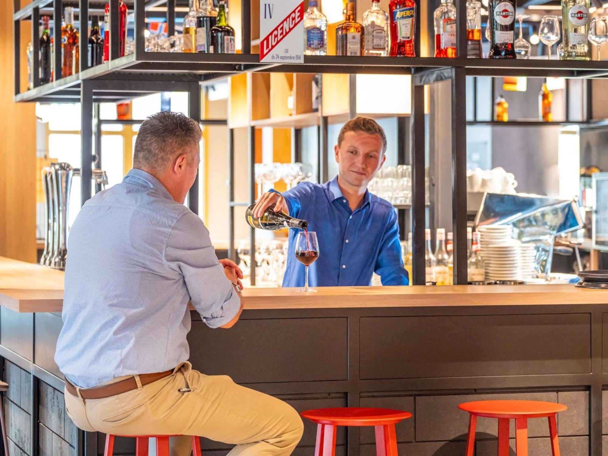 Отель Ibis Nantes Трейер Экстерьер фото